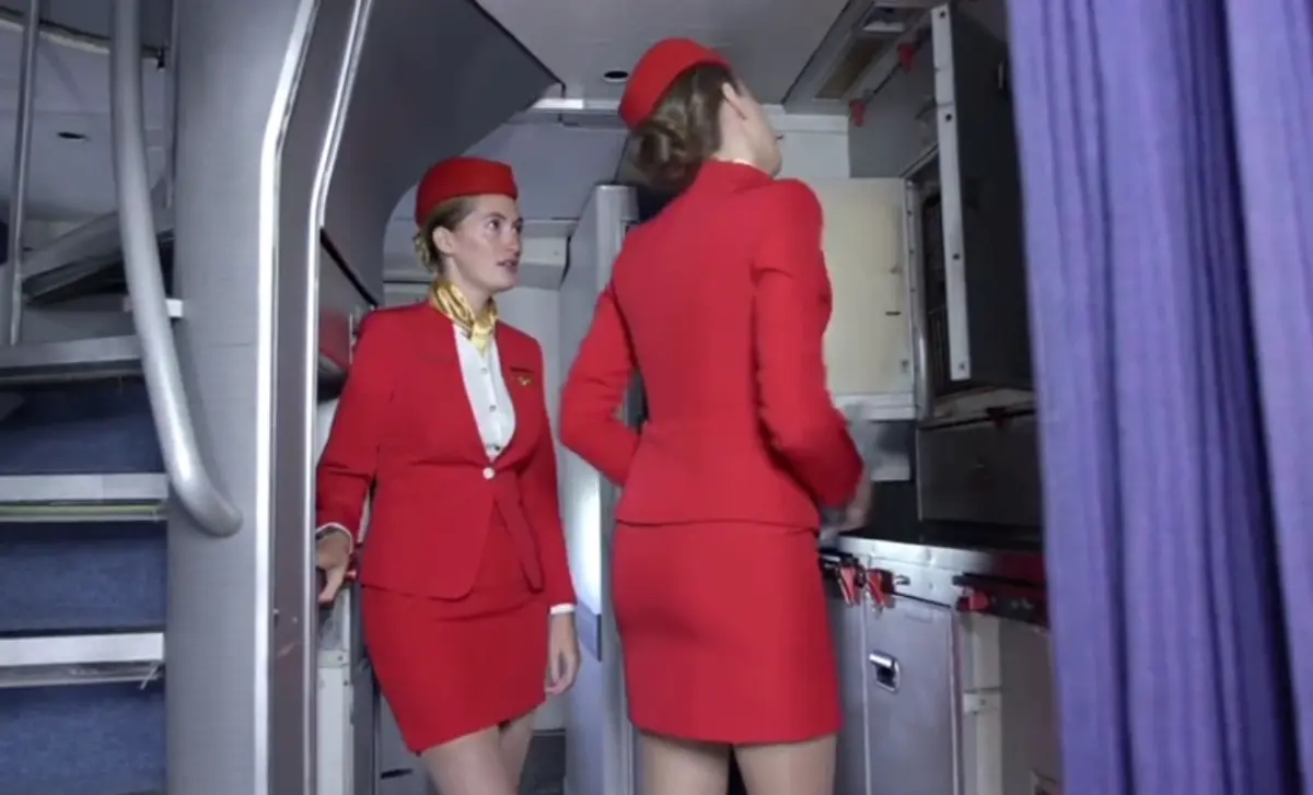 《法国空姐2019(多塞尔航空)》资源下载-法国空姐高清免费在线观看-完整版全集手机播放