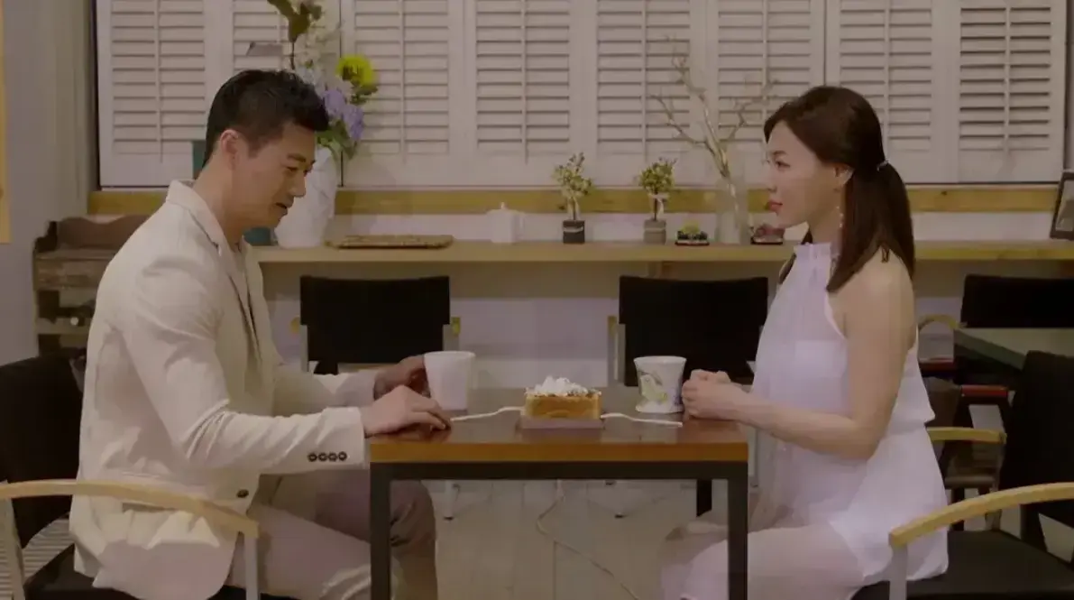 《邻居家妻子》韩国电影未删减1080P韩语中字-我邻居的老婆高清下载-百度网盘夸克迅雷资源-乏味婚姻中的情感越界《邻居家妻子》完整版在线观看