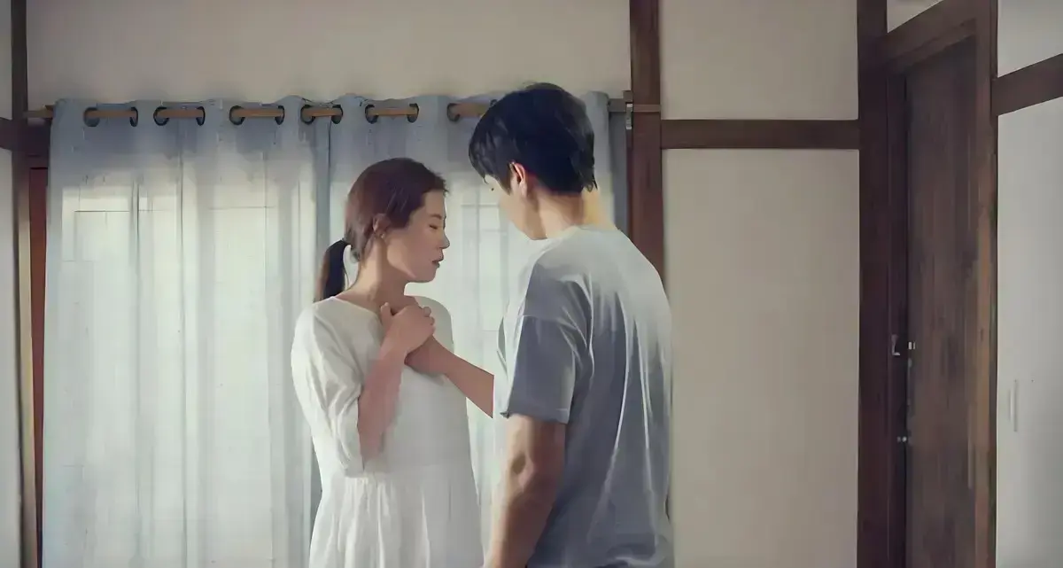 《出轨》韩国高分剧情片高清未删减 - 无广告在线看出轨中文版 - 网盘观看完整版 - 全集免费播放
