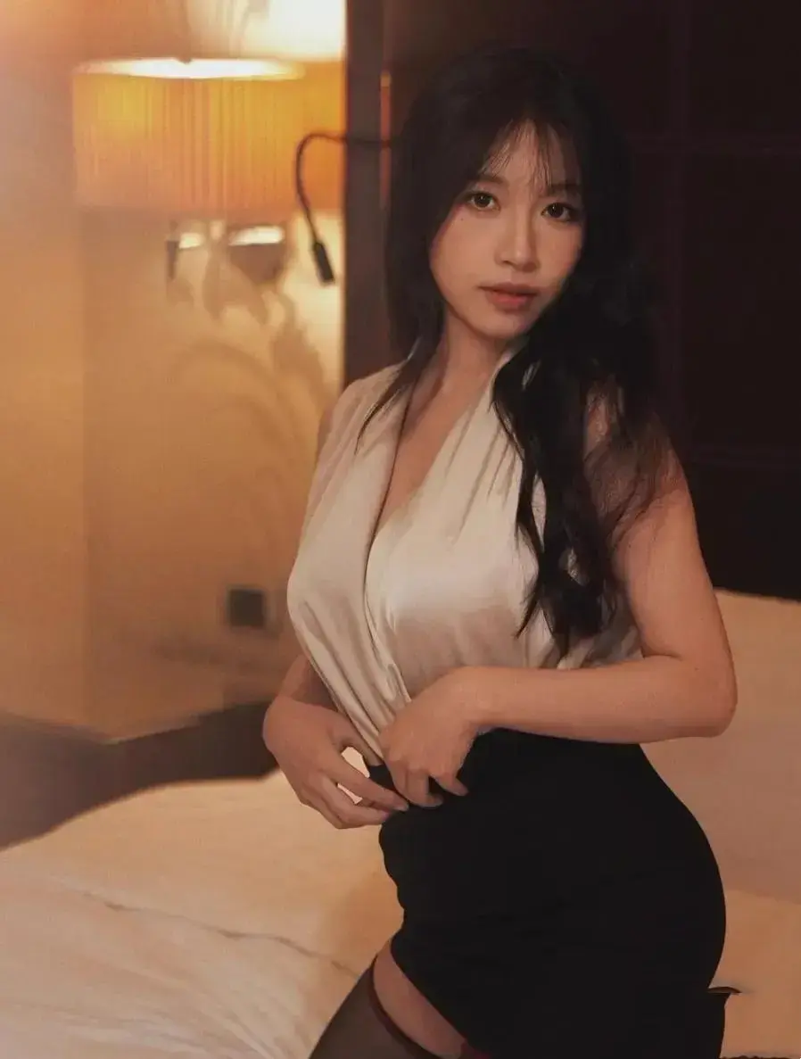 《小凤新婚》苏畅艾熙双人演绎-全集完整版在线免费观看-无删减无弹窗极速秒存-小凤新婚高清直链秒播放