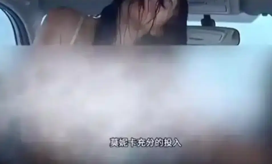《爱我几何》HD高清完整版在线观看-1080P未删减中字免费播放-法国爱情电影爱我几何夸克迅雷百度云资源下载